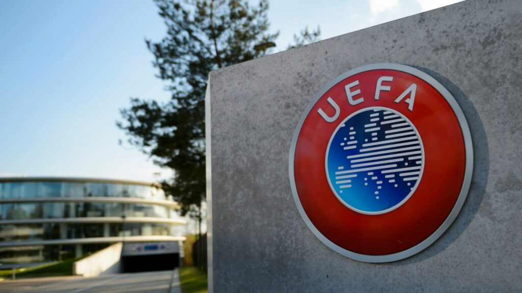 Le coefficient UEFA des associations des clubs , comment est-il calculé et à quoi sert-il ?