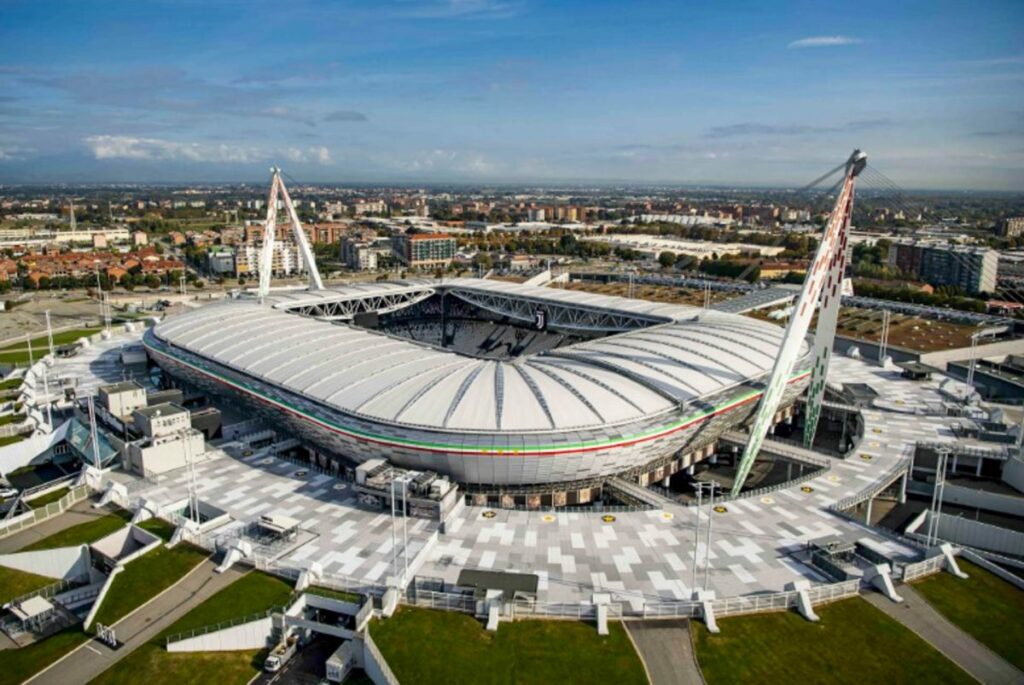 Italie Turin Juventus Stadium 41 000 places 2011
dimension stade de foot 