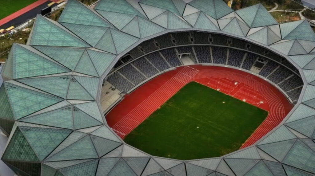 Longgang Stadium (Chine) 03
stade de foot