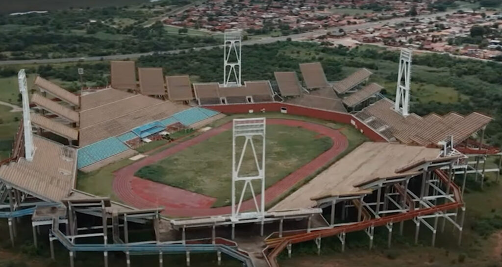 Mmabatho Stadium et ODI Stadium (Afrique du Sud) 04
stade de foot