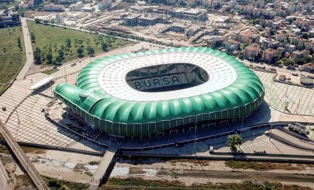 Timsah Arena (Turquie) 04
stade de foot