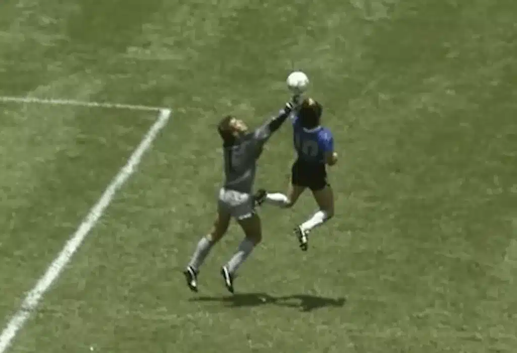 la main de dieu Maradona