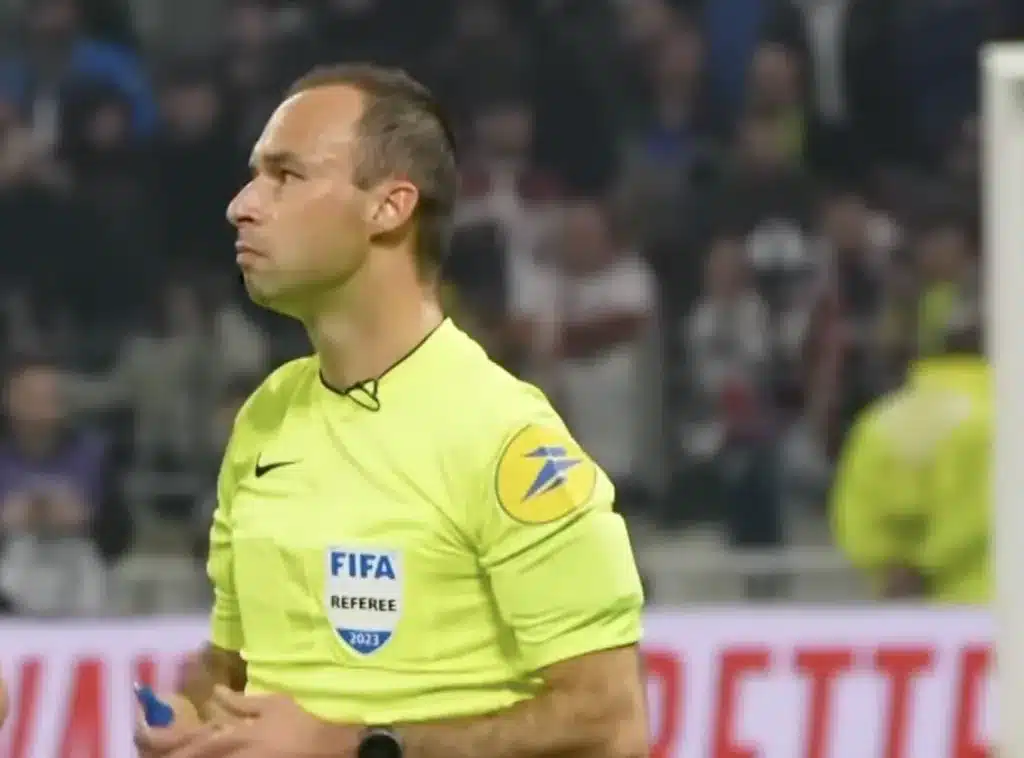 Les Arbitres Officiels de Ligue 1 2025-2026 Brisard