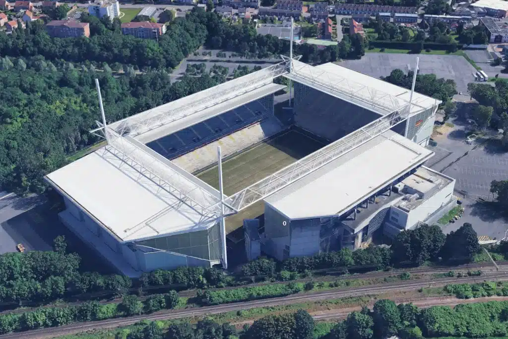 Assister à un Match de Lens au Stade Félix Bollaert-Delelis : Le Guide Complet